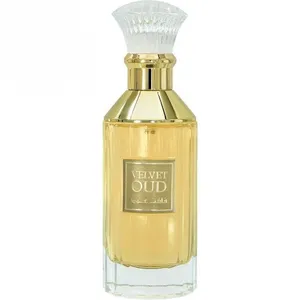Lattafa Velvet Oud parfüm şişesi