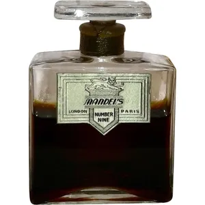Mandel's Number Nine parfüm şişesi