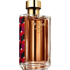 Prada La Femme Absolu parfüm şişesi