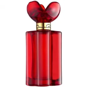 Oscar de la Renta Ruby Velvet parfüm şişesi