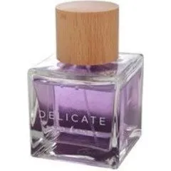Jacques Battini Delicate perfume bottle