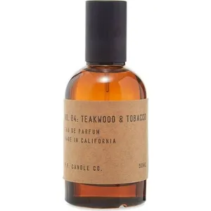 P.F. Candle Co. No. 04: Teakwood & Tobacco parfüm şişesi