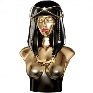 Nicki Minaj Queen parfüm şişesi