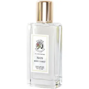 Valerie Nesterova №09 Berry Forest perfume bottle
