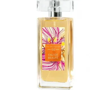 LR The Collection - 02 Eau de Beauté parfüm şişesi