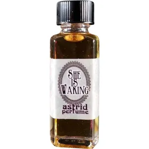 Astrid Perfume She is Waking parfüm şişesi