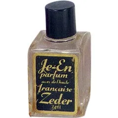 Je-En Zeder perfume bottle