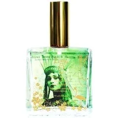 Hydra Bloom Royal Collection - Royal Green Fig and Vanilla Woods perfume bottle