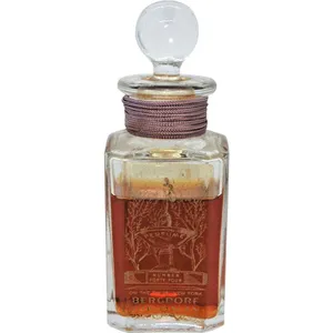 Bergdorf Goodman Number Forty-Four parfüm şişesi