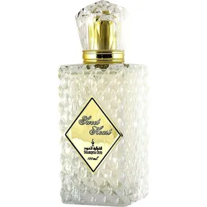 Sharqiya Oud Sweet Heart parfüm şişesi