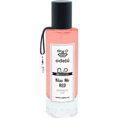 Odetú Kiss Me Red perfume bottle