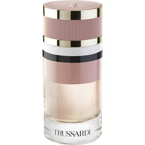Trussardi parfüm şişesi