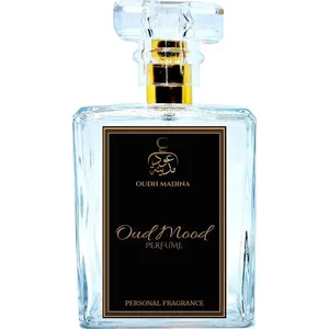 Oudh Madina Oud Mood parfüm şişesi