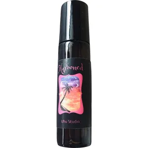 Uhu Studio Marooned perfume bottle