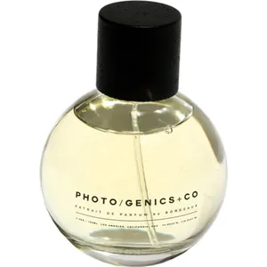 Photo/Genics + Co Sativa (Extrait de Parfum) parfüm şişesi