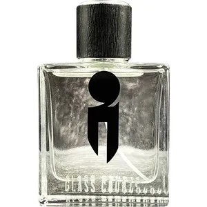 Icon de Parfum Glass Courts perfume bottle