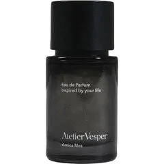 Atelier Vesper Amica Mea perfume bottle