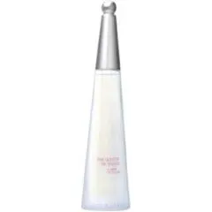 Issey Miyake L'Eau d'Issey - Une Goutte de Nuage / A Drop of Cloud perfume bottle