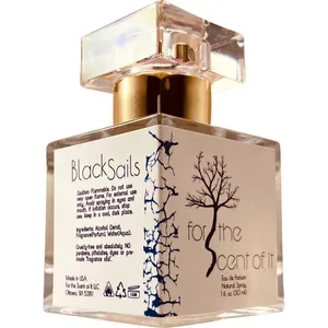 For The Scent Of It Black Sails parfüm şişesi