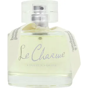 Bonnet à Pompon Le Charme perfume bottle