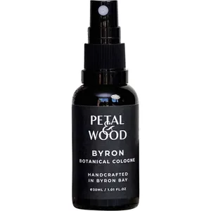 Petal & Wood Byron Botanical Cologne parfüm şişesi