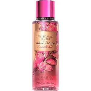 Victoria's Secret Velvet Petals Decadent parfüm şişesi