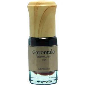 Nuku Indo Oudstore Gorontalo perfume bottle