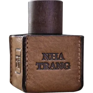 Ensar Oud Nha Trang (Pure Parfum) parfüm şişesi