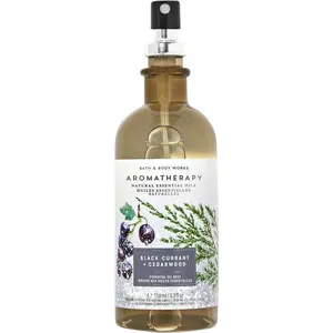 Bath & Body Works Black Currant + Cedarwood parfüm şişesi