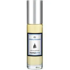 Nomaterra DC Cherry Blossom parfüm şişesi