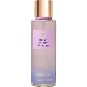 Victoria's Secret Brilliant Cherry Blossom parfüm şişesi