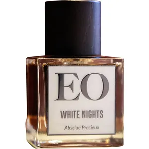 Ensar Oud White Nights: Mantarang parfüm şişesi
