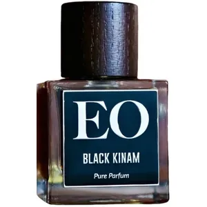 Ensar Oud Black Kinam: White Kinam parfüm şişesi