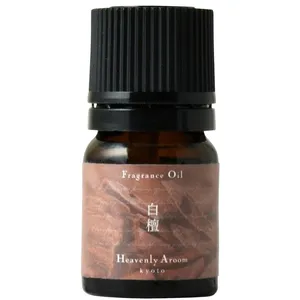 Heavenly Aroom Sandalwood (Perfume Oil) perfume bottle