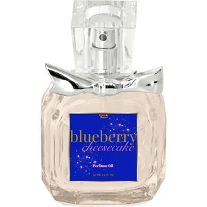 Coco & Rose Blueberry Cheesecake parfüm şişesi