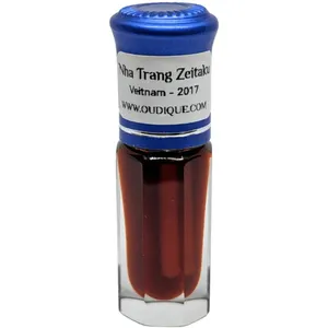 Oudique Nha Trang Zeitaku parfüm şişesi