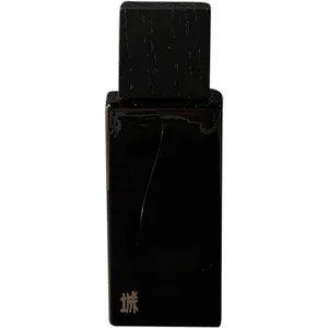 Black Fades SING4 / 城 perfume bottle