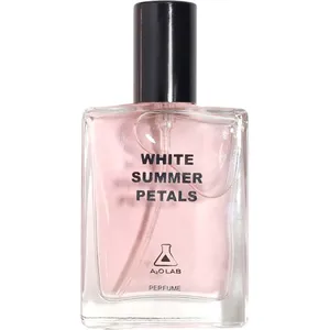 AOA Studio White Summer Petals parfüm şişesi