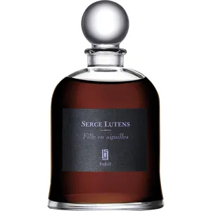 Serge Lutens Fille en aiguilles parfüm şişesi