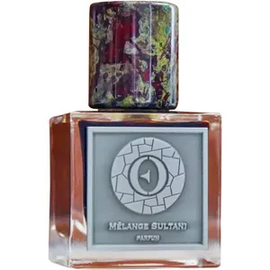 Ensar Oud Mélange Sultani parfüm şişesi