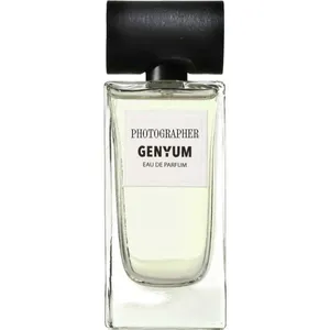 Genyum Photographer parfüm şişesi