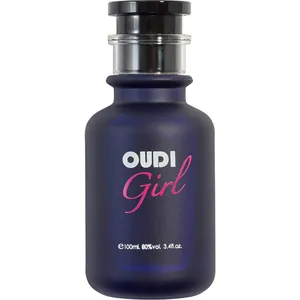 Paris Oud Oudi Girl parfüm şişesi