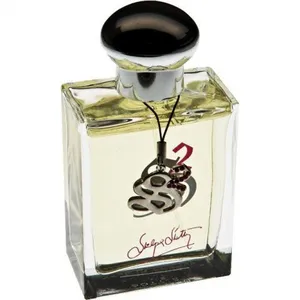 Shilpa Shetty S2 parfüm şişesi