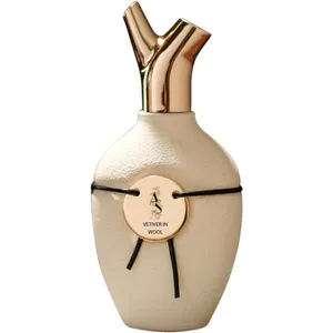 Scents of Wood Vetiver in Wool perfume bottle