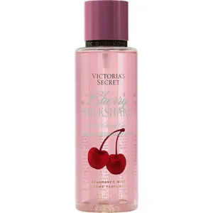 Victoria's Secret Cherry Milkshake parfüm şişesi