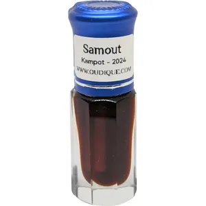 Oudique Samout parfüm şişesi