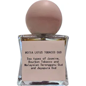 Pinoy Sirun Motia Lotus Tobacco Oud perfume bottle