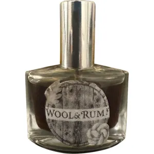 House of Heartistry Wool & Rum parfüm şişesi