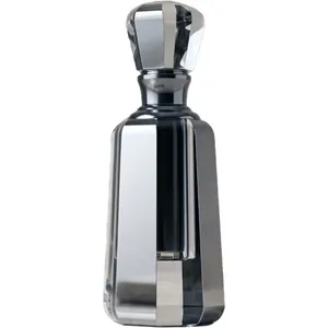 Ensar Oud Musk Musa parfüm şişesi
