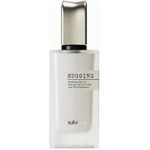 Soulvent Hugging / 纯白拥抱 perfume bottle